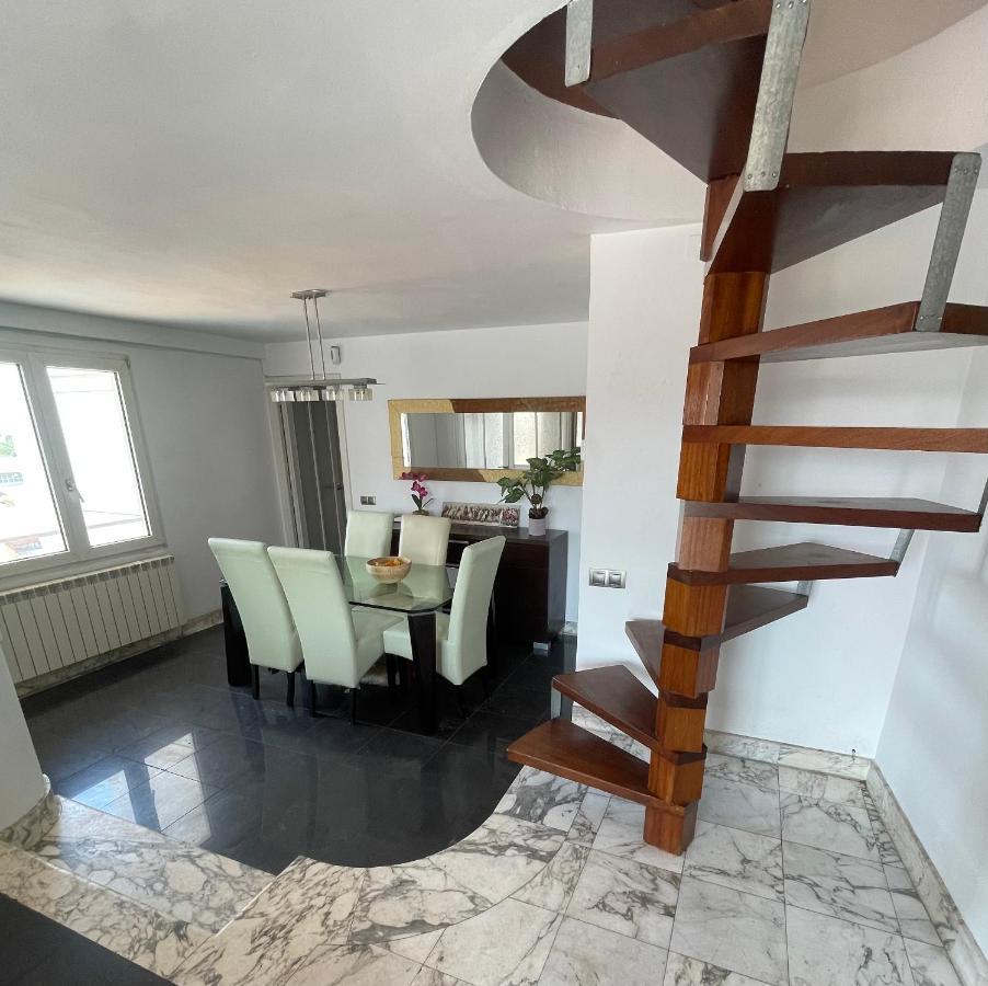 Stunning Penthouse Apartment ジローナ エクステリア 写真